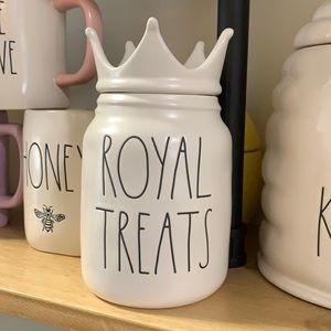 🇺🇸 Rae Dunn ROYAL TREATS pet canister